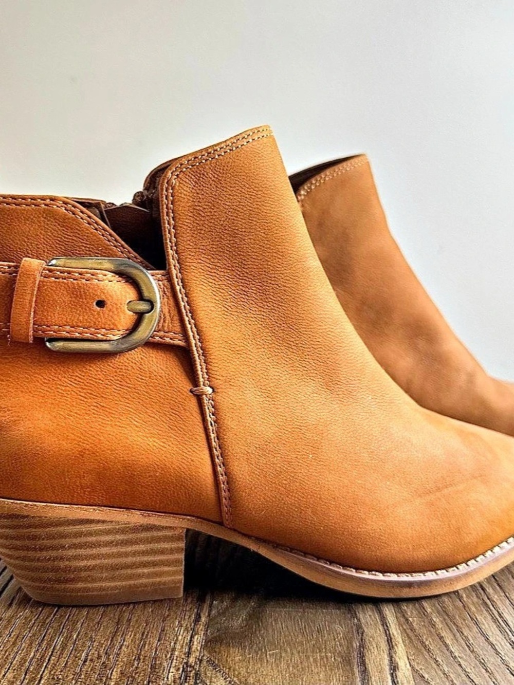 Sam Edelman ‘Neena’ Ankle Booties in Saddle / Tan Size 7.5